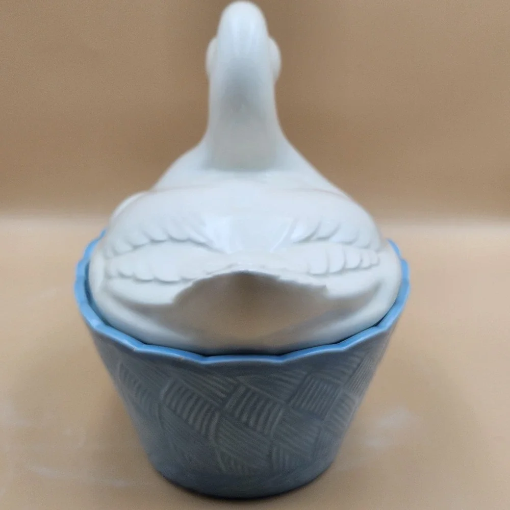 Holland Mold VTG White Duck on Blue Basket Nest Cookie Jar Canister Country